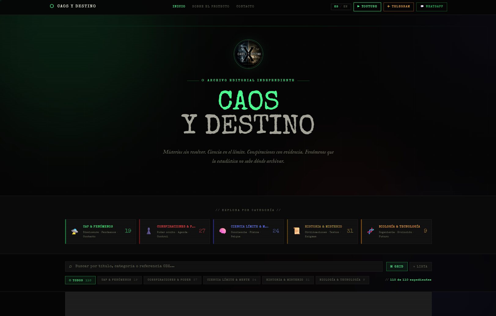Captura de la web Caos y Destino, archivo editorial estilo terminal CRT